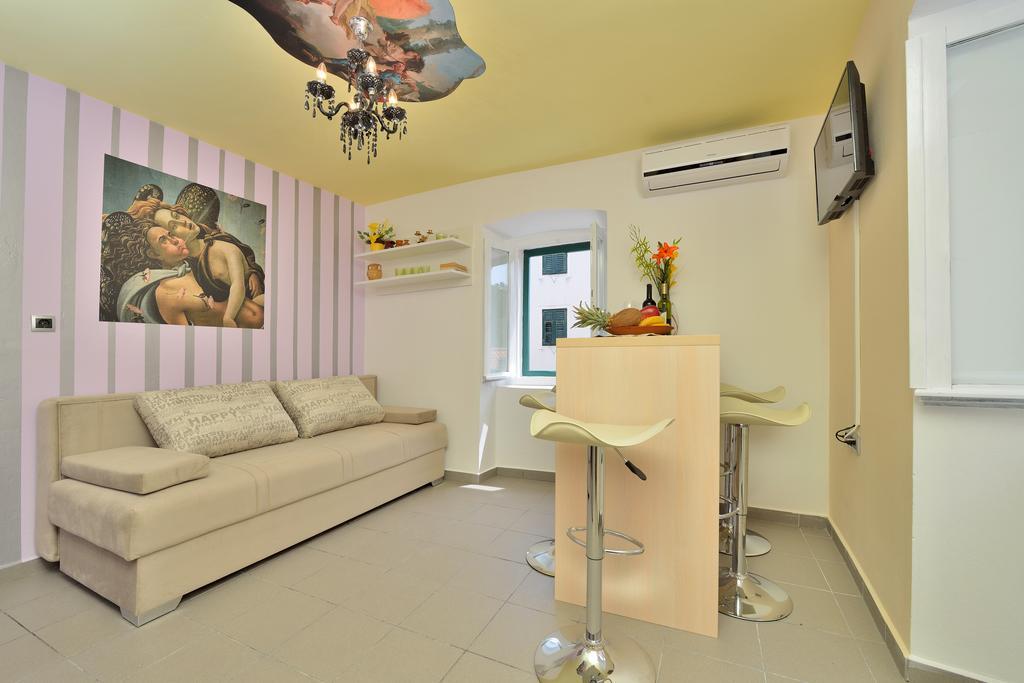 Apartments Carpe Diem Novigrad  Værelse billede