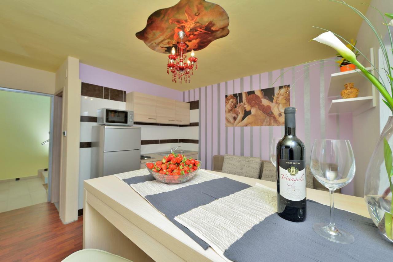 Apartments Carpe Diem Novigrad  Eksteriør billede